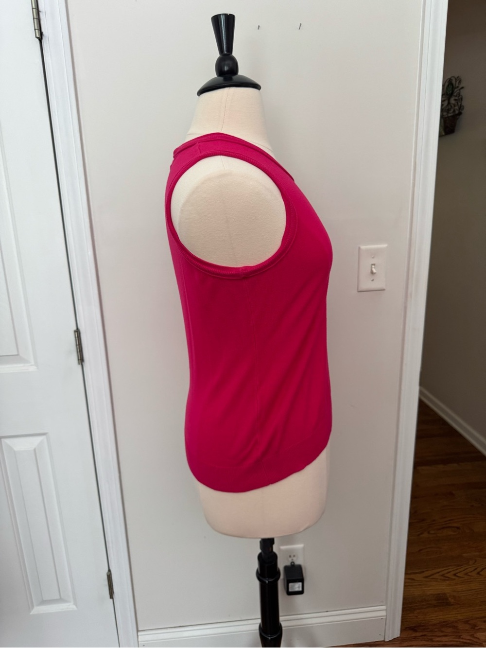 Calvin Klein Hot Pink Ribbed Crewneck Tank - Picture 5 of 7